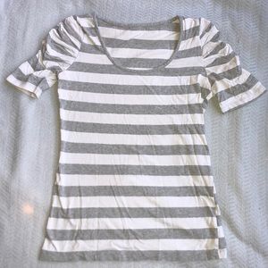 Striped synched sleeve shirt